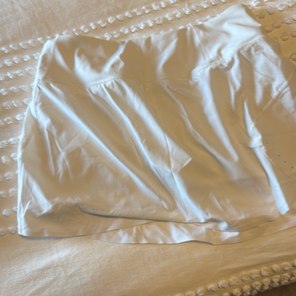 Barely worn Athleta run with it skort size small (14” long) - Picture 1 of 4